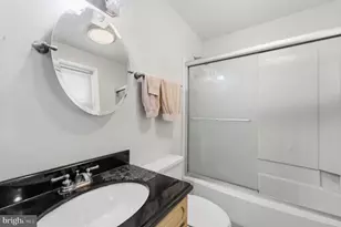 2110 South St, Philadelphia, PA 19146 - Photo 7