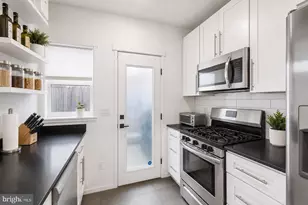 1249 N Hollywood St, Philadelphia, PA 19121 - Photo 9