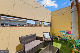830 Lombard St, Philadelphia, PA 19147 - Photo 19