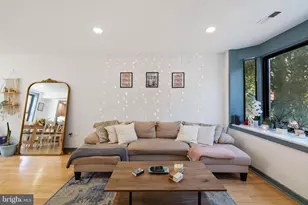 830 Lombard St, Philadelphia, PA 19147 - Photo 5