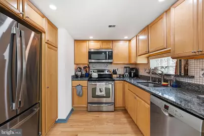 830 Lombard Street #A, Philadelphia, PA 19147 - Photo 9