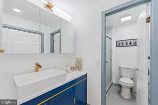 830 Lombard St, Philadelphia, PA 19147 - Photo 17