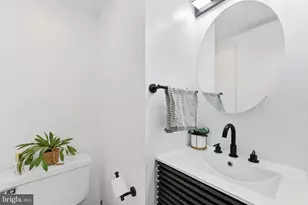 830 Lombard St, Philadelphia, PA 19147 - Photo 11