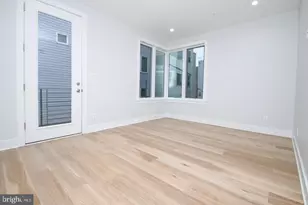 810 N Uber St, Philadelphia, PA 19130 - Photo 13