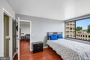 2001 Hamilton St, Philadelphia, PA 19130 - Photo 9
