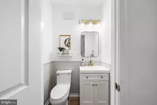 2061 St Albans St, Philadelphia, PA 19146 - Photo 11