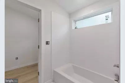 223 S 45th Street #1R, Philadelphia, PA 19104 - Photo 11