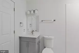 223 S 45th St, Philadelphia, PA 19104 - Photo 25