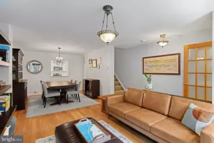 1913 Pemberton St, Philadelphia, PA 19146 - Photo 5
