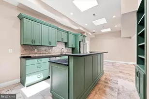 135 E Allen St, Philadelphia, PA 19125 - Photo 3