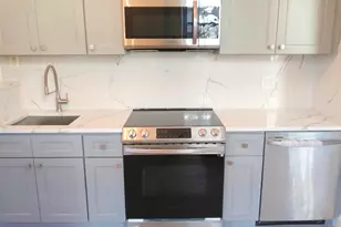 317 N 33rd St, Philadelphia, PA 19104 - Photo 5