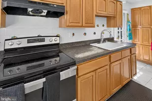 8323 Thouron Ave, Philadelphia, PA 19150 - Photo 15