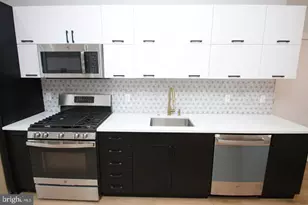 810 N Uber St, Philadelphia, PA 19130 - Photo 5