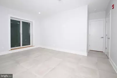 810 N Uber Street, Philadelphia, PA 19130 - Photo 17