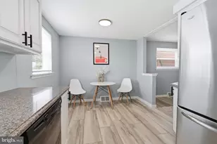2713 Clayton St, Philadelphia, PA 19152 - Photo 9