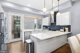 602 N 5th St, Philadelphia, PA 19123 - Photo 9