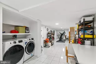 7010 Hegerman St, Philadelphia, PA 19135 - Photo 21