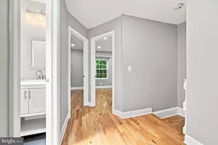 33 E Gorgas Ln, Philadelphia, PA 19119 - Photo 19