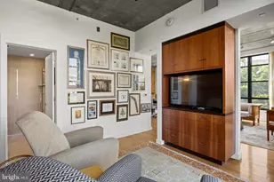 319 Vine St, Philadelphia, PA 19106 - Photo 13
