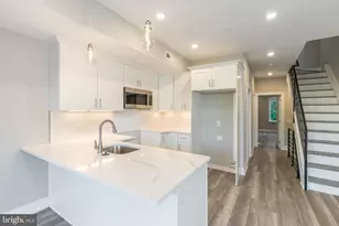 2040 N 19th St, Philadelphia, PA 19121 - Photo 11