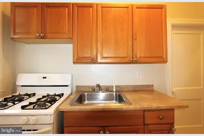 13-15 E Upsal Street #B5, Philadelphia, PA 19119 - Photo 7