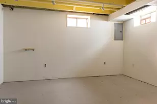 404 S Croskey St, Philadelphia, PA 19146 - Photo 27