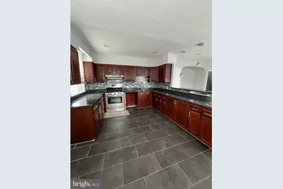 850 Longshore Avenue, Philadelphia, PA 19111 - Photo 9