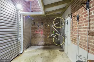 1935 E Hazzard St, Philadelphia, PA 19125 - Photo 9