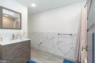 2147 Cross St, Philadelphia, PA 19146 - Photo 17