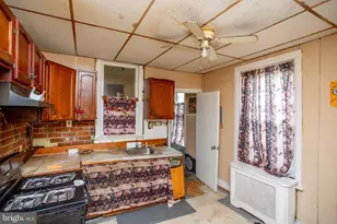 814 E Woodlawn St, Philadelphia, PA 19138 - Photo 23