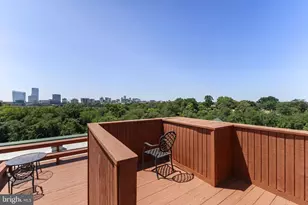 870 N 28th St, Philadelphia, PA 19130 - Photo 17