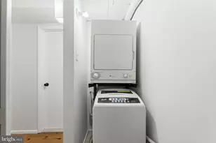 870 N 28th St, Philadelphia, PA 19130 - Photo 13