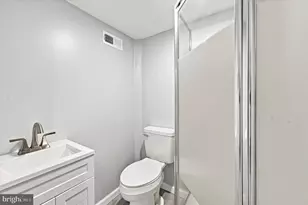 5726 W Jefferson St, Philadelphia, PA 19131 - Photo 33