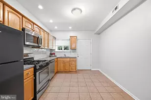 928 N Bambrey St, Philadelphia, PA 19130 - Photo 9