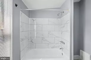 1638 W Juniata St, Philadelphia, PA 19140 - Photo 11
