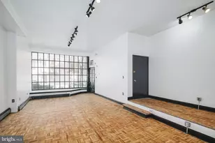 1024 Pine St, Philadelphia, PA 19107 - Photo 3