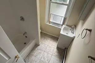 247 Green Ln, Philadelphia, PA 19128 - Photo 23
