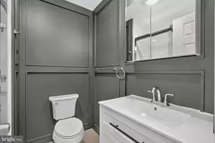 630 N 2nd St, Philadelphia, PA 19123 - Photo 11