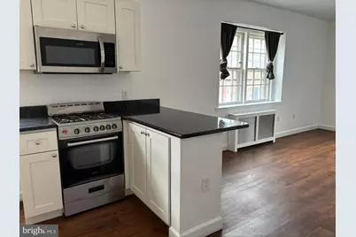 676 Perth Place #B, Philadelphia, PA 19123 - Photo 3