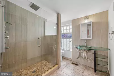 2042 E Huntingdon Street, Philadelphia, PA 19125 - Photo 29
