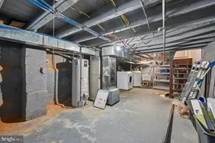2042 E Huntingdon St, Philadelphia, PA 19125 - Photo 31