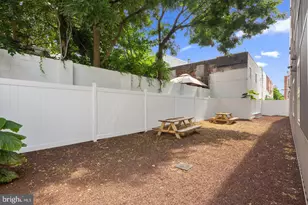 1155 S 15th St, Philadelphia, PA 19146 - Photo 9