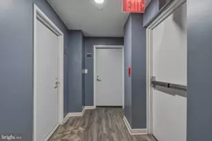 122 New St, Philadelphia, PA 19106 - Photo 5