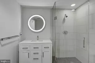 122 New St, Philadelphia, PA 19106 - Photo 21