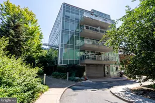 122 New St, Philadelphia, PA 19106 - Photo 1