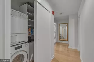 122 New St, Philadelphia, PA 19106 - Photo 7