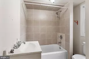 1924 N Darien St, Philadelphia, PA 19122 - Photo 11