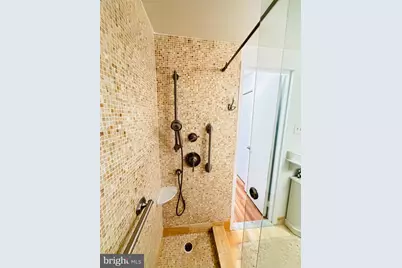 234 N 3rd Street #203, Philadelphia, PA 19106 - Photo 31