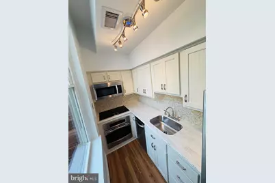234 N 3rd Street #203, Philadelphia, PA 19106 - Photo 23