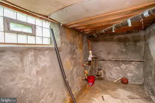 814 E Woodlawn St, Philadelphia, PA 19138 - Photo 61